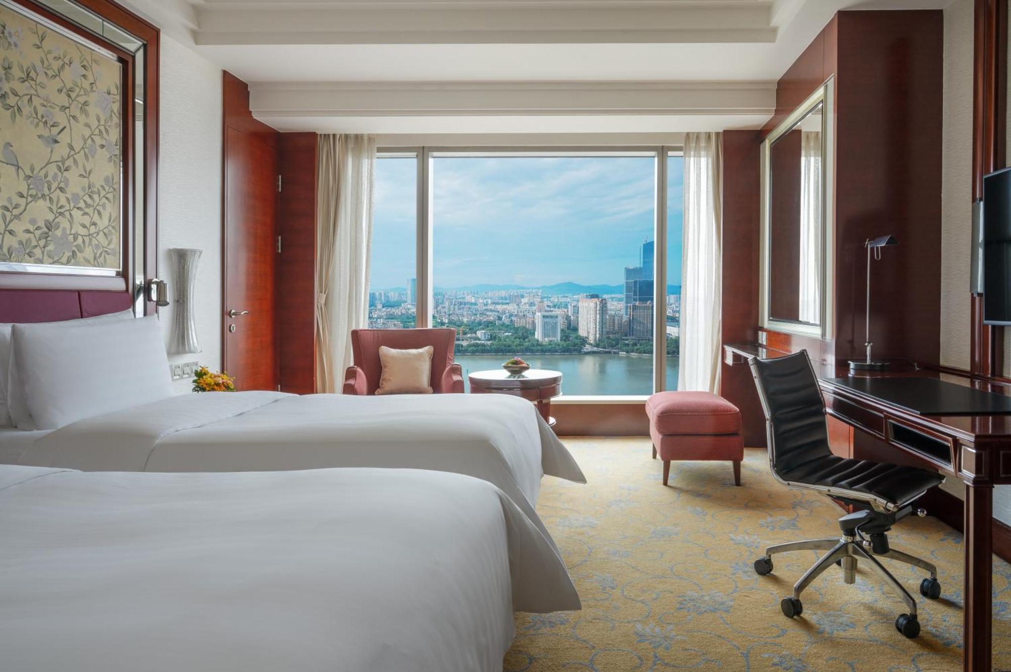 Shangri-La Guangzhou-3 Minutes By Walking To Canton Fair Complex Dış mekan fotoğraf